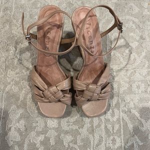 Vicenza nude square chunky heel sandals